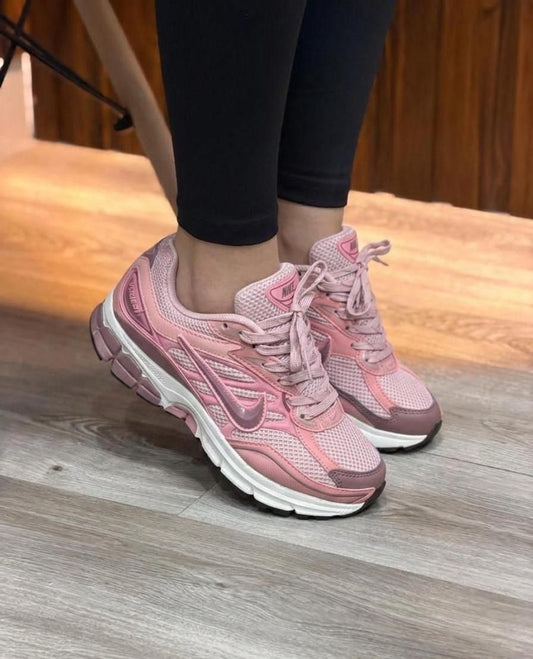 NIKE VOMERO ROSADO