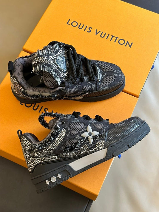 LOUIS VUITTON NEGRA
