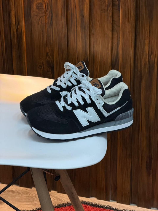 NEW BALANCE 574 NEGRA