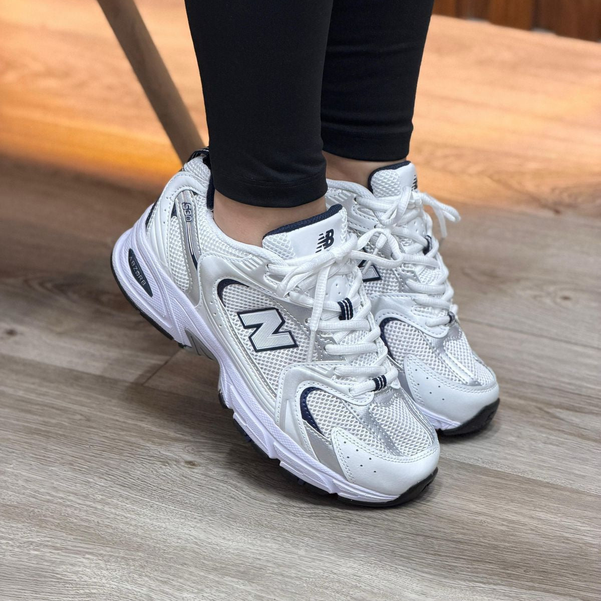 NEW BALANCE 530 CLASICA FAVORITOS
