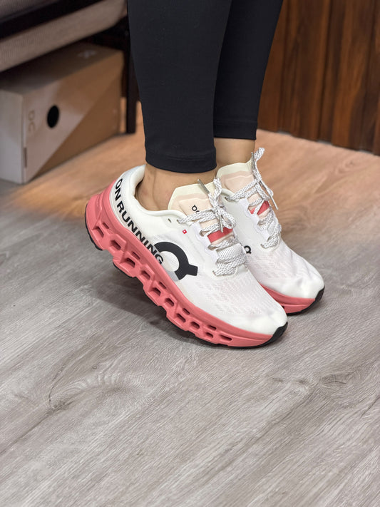 ON CLOUD FAVORITOS